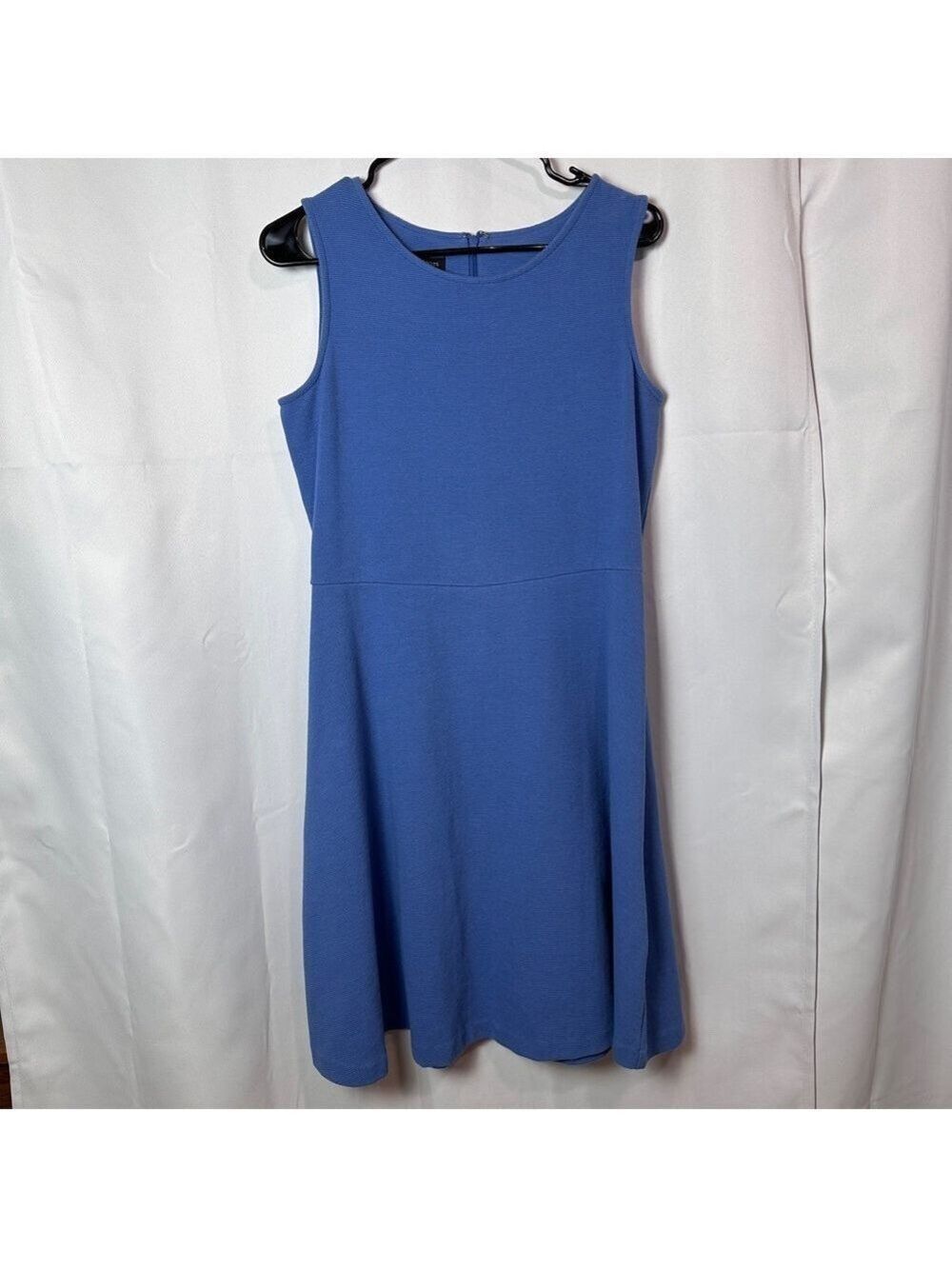 Talbots Sleeveless Midi Dress in Blue - Size Medium